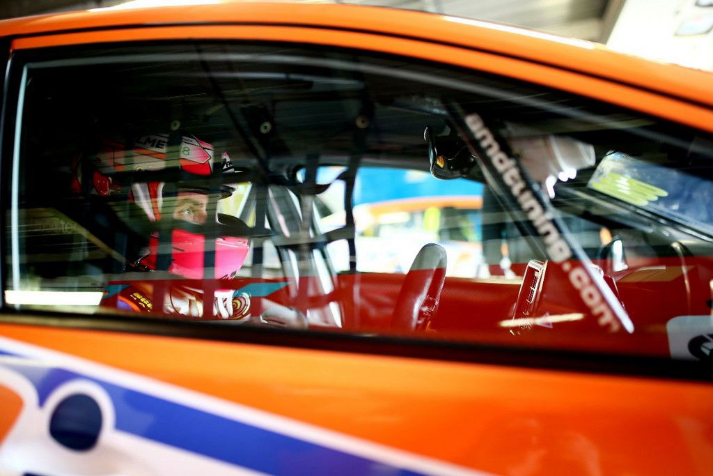 Tordoff ends Brands Hatch test on top 